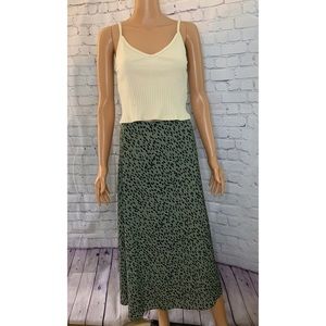 New Look size 2 NWT Long Green Printed Skirt New Look